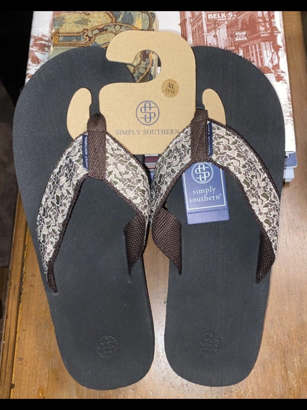 NEW! Mens SIMPLY SOUTHERN Flip Flop Thong Sandals-Brown Camo-XL (11-12)